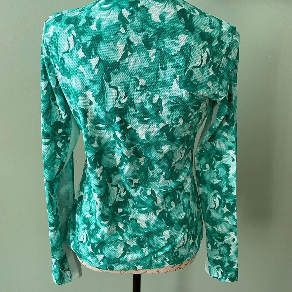 NEW - Women’s Tommy Bahama Quarter Zip Top